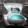 東北新幹線の大宮～盛岡間は6月23日に開業35周年を迎える。写真は東北新幹線のE5系。