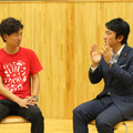 ライフイズテック代表取締役CEOの水野雄介氏（左）と小泉進次郎氏（右）