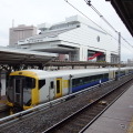両国駅3番線に据え付けられたE257系（両国プラレール駅発表会）。