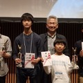 U-22プログラミング・コンテスト2019　経済産業大臣賞受賞者と筧審査委員長