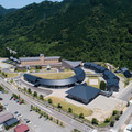 国際高等専門学校・白山麓キャンパスの鳥瞰写真