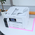 コンパクトになった「PX-M6711FT」。ピンクのテープ外側が「PX-M5081F」のサイズ