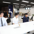 左から、ルネサンス高等学校 今井康平先生、内山聖也先生、横浜キャンパス eスポーツコースの「Kuga」さん（2年生）、「M」さん（1年生）