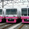 新京成の8800形と8000形（右端）。8000形は2021年11月に引退しており、今後は8800形の置換えが進められる。