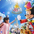 楽しみいっぱいの夏ディズニー！As to Disney artwork, logos and properties： (C) Disney