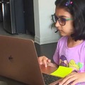 わずか6歳の少女が「世界最年少のビデオゲーム開発者」としてギネス認定―幼稚園に通いながら小3レベルの算数をYouTubeで学ぶ