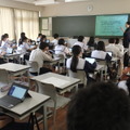 ClassPad.netを活用して関数という抽象的な概念を、自らの体験をもって楽しみながら学んでいく。