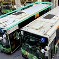 「SPACECOOL」と呼ばれる新素材を都営バス車両とバス停留所に導入