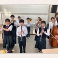 吹奏楽部の生徒たち