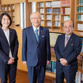 東京私立中学高等学校協会・会長の近藤彰郎先生（中央）と、神奈川県私立中学高等学校協会・理事長の工藤誠一先生（右）、日能研副社長の茂呂真理子氏（左）