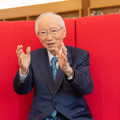 「『母校』は巣立った子供たちがいつでも帰ってこられるような『母港』でもある」と近藤先生