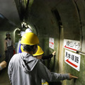 ダム内の連絡通路は年間通じて室温は10度前後。エレベーターを降りると一気に冷たい空気になった