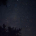 寝転がって見上げた星空