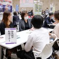 海外留学相談ブースのようす