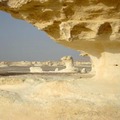 陽光を浴びてキラキラ輝く白砂漠……サハラ砂漠（白砂漠） / エジプト