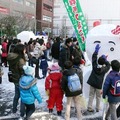 神田雪ダルマフェア・2010年開催時の様子