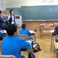 スリーデイズ・プロジェクトのようす。大学生が単なる勉強スキルだけを教えるのではない。それぞれがこれまでの人生を語る場も設けられた