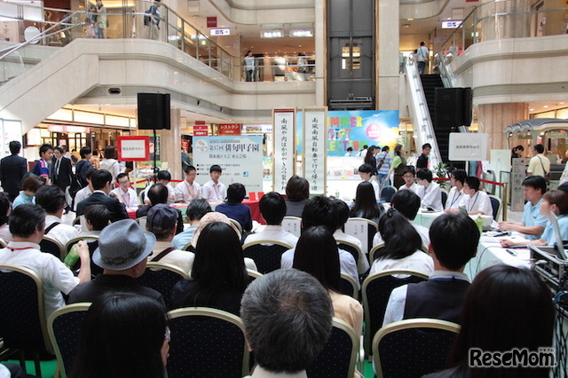 第17回「俳句甲子園」地方大会東京会場のようす