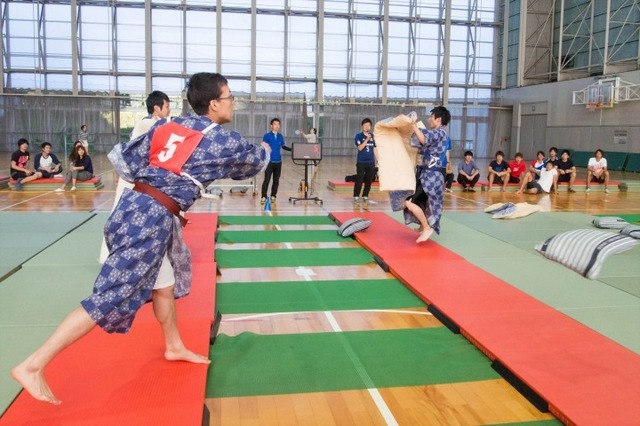 まくら投げの日本一を決める！「全日本まくら投げ大会」参加者募集