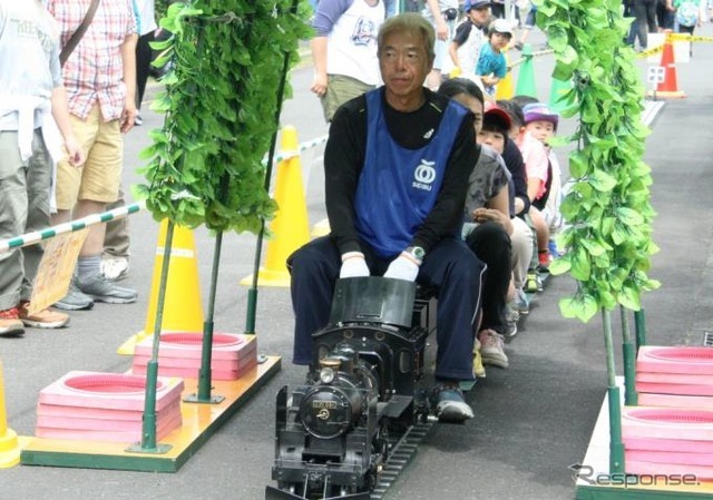 西武は今年も6月に武蔵丘検修場の公開イベントを行う。写真は昨年のイベントの様子。