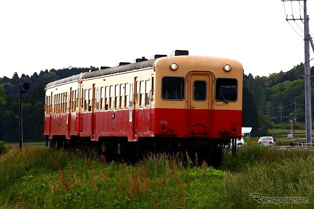 千葉県内のJR線のほか、一部の私鉄やバスなども利用できる。写真は小湊鉄道線。