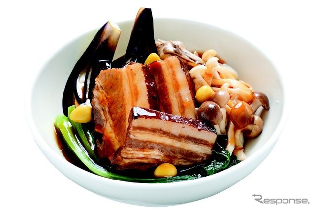 06 広東炒麺 南国酒家 旬の秋ナス、キノコと豚バラ肉のやわらか煮込み丼