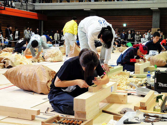 技能五輪全国大会（10月21～24日）　「建築大工」競技