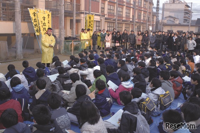 浜学園・入試激励の風景