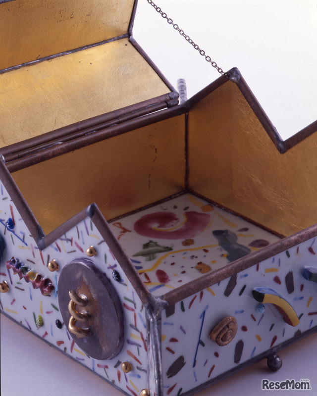 川口淳《Box-Pandora》 1994年　東京国立近代美術館蔵