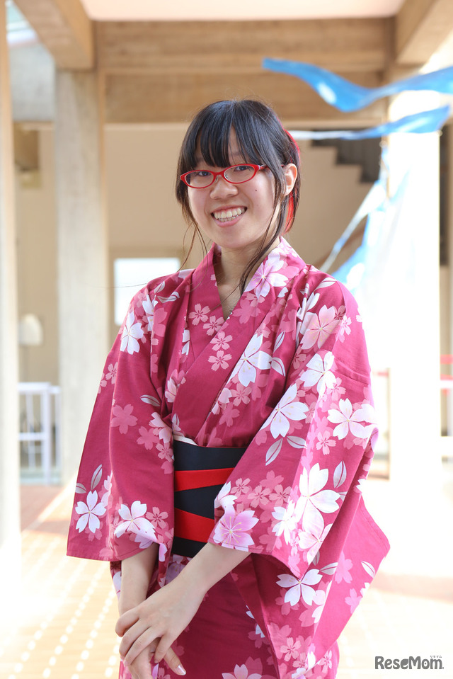 浴衣姿の十文字学園女子大学の学生（織姫祭2017）