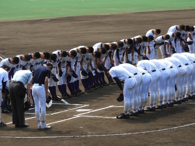 強豪校対決となると、練習試合でも緊張感がある