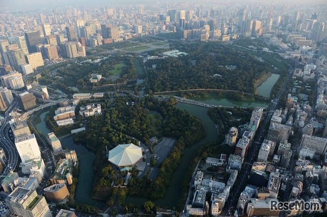東京都千代田区　皇居　写真：Aerial Views Of Tokyo, 2020 Summer Olympic Games Host City (Photo by Atsushi Tomura/Getty Images)