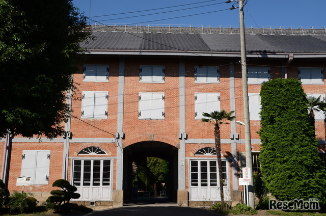 群馬県富岡市　世界遺産「富岡製糸場」東置繭所正面　画像提供：富岡市