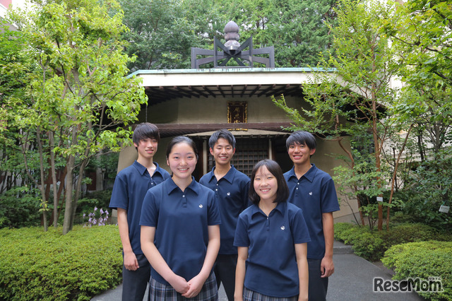 武蔵野大学附属千代田高等学院の第1期生のみなさん