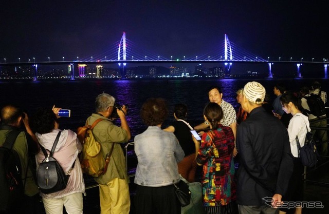 港珠澳大橋　(c) Getty Images