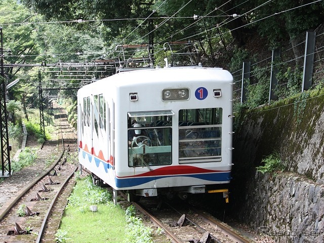 リニューアル前の車体。