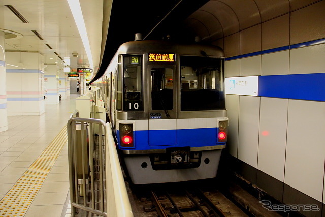 福岡市営地下鉄の1000N系。
