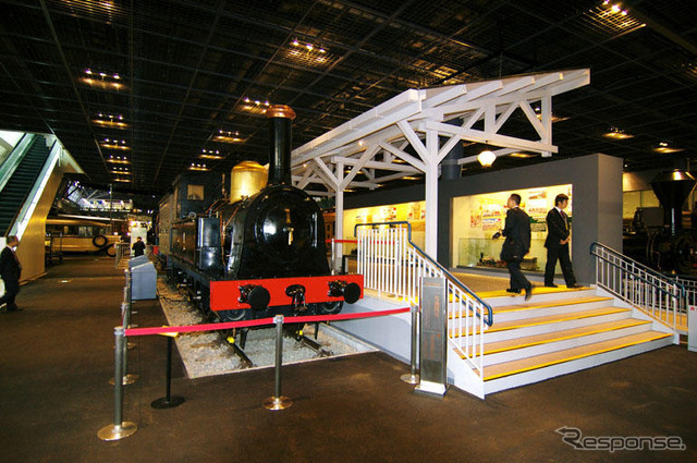 鉄道博物館で展示されている「1号機関車」。