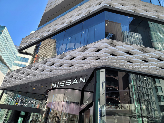 銀座4丁目にあるNISSAN CROSSING。