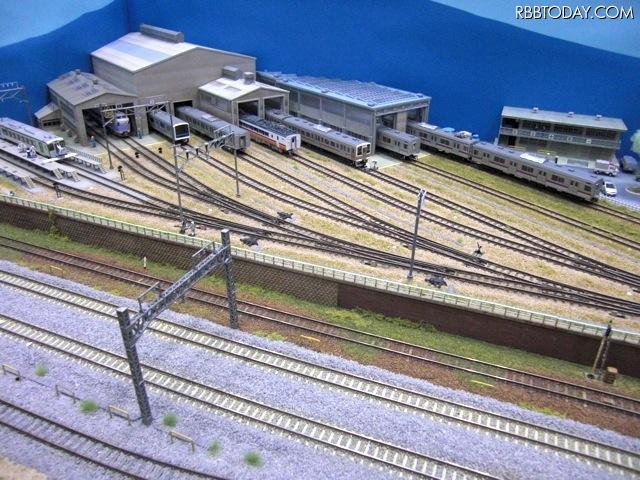第13回国際鉄道模型コンベンション。通りすがりのマニア君によれば、電車の墓場。