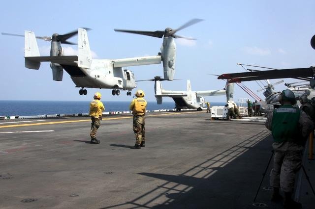 V-22 オスプレイ　（c）US Marine