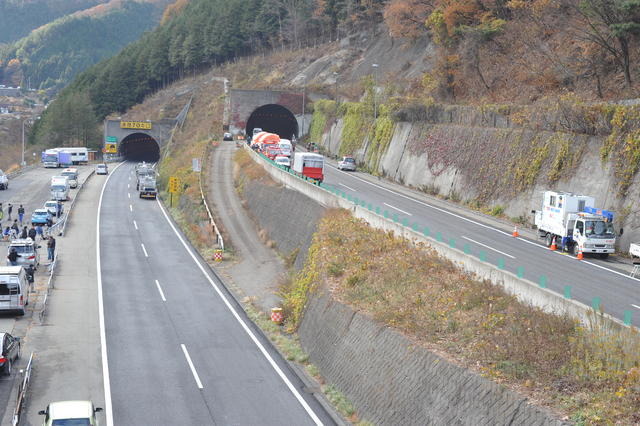 高井戸（東京）側から見た笹子トンネル（山梨県大月市）