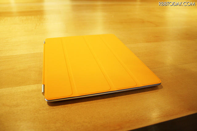 「Smart Cover」は10色カラバリでiPad 2をおしゃれにドレスアップ 「Smart Cover」は10色カラバリでiPad 2をおしゃれにドレスアップ