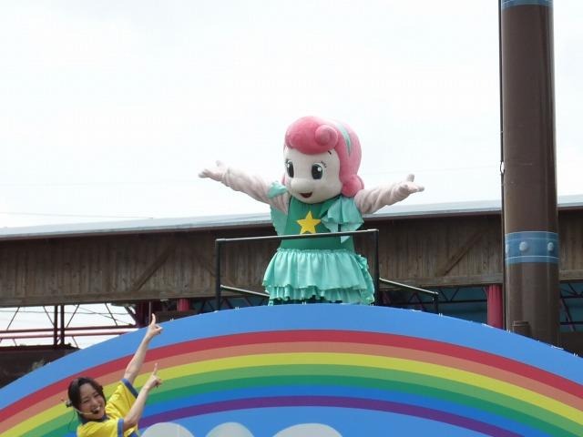 バットのびしょぬれ夏休み！地元園児が体験