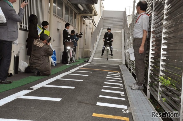 自転車のブレーキテスト、日本車両検査協会東京検査所
