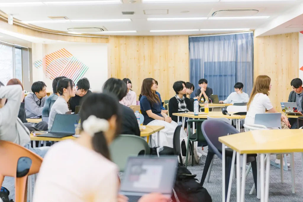 HR高等学院