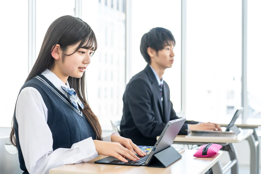中央高等学院