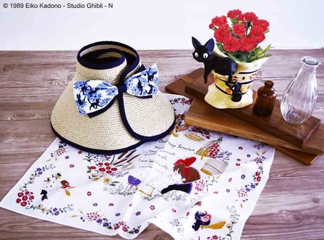 スタジオジブリ作品 魔女の宅急便 グッズ母の日におすすめギフト カーネーションフラワーギフトの配送予約を全国のどんぐり共和国で受付中 Pr Times リセマム