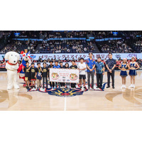 キングス×イオン琉球×ブルーシール キングスホームゲームご招待 及び コラボアイスケーキを子どもの居場所に寄付