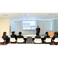 福山市立大成館中学校の修学旅行生を対象に「キャリア教育」を実施